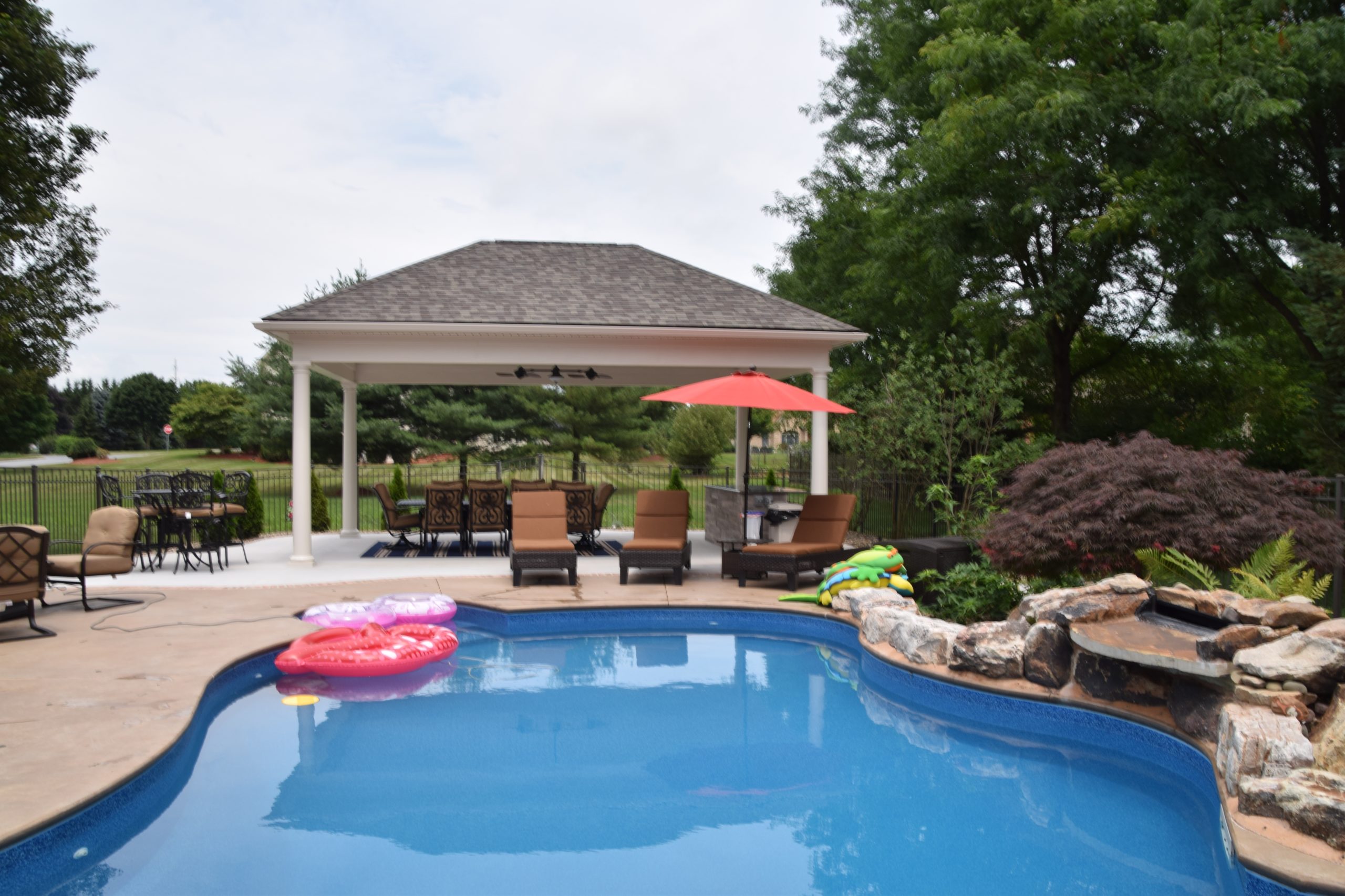 Outdoor Living – Oliver Construction Services